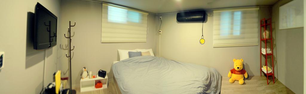 Istay Hongdae Сеул Стая снимка