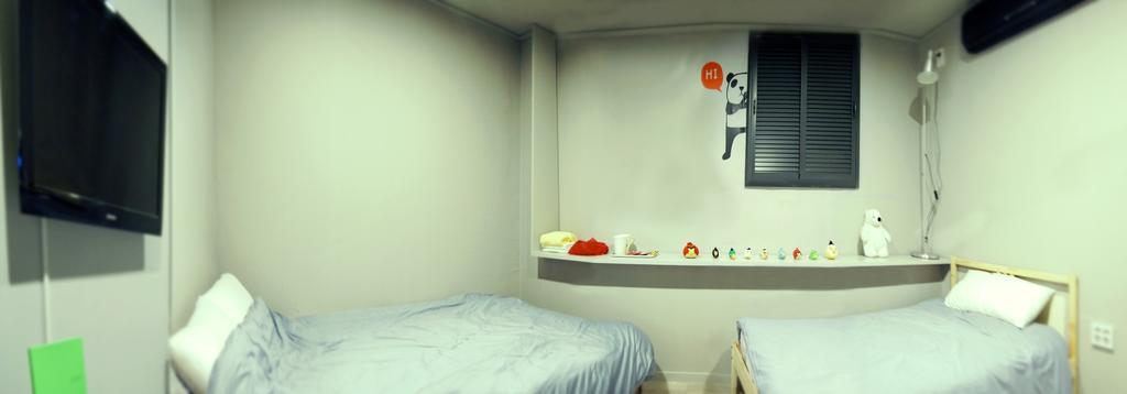 Istay Hongdae Сеул Стая снимка